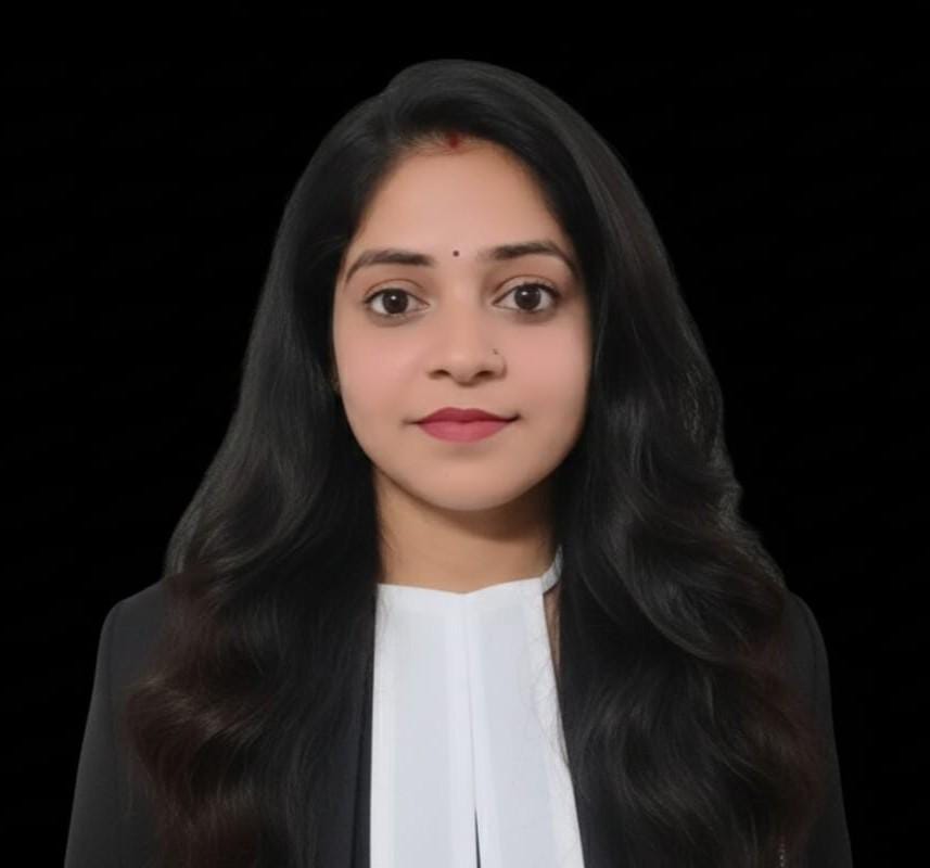 अधिवक्ता प्रियंका तिवारी